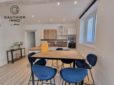 Appartement - 80 m² - 3 pièces