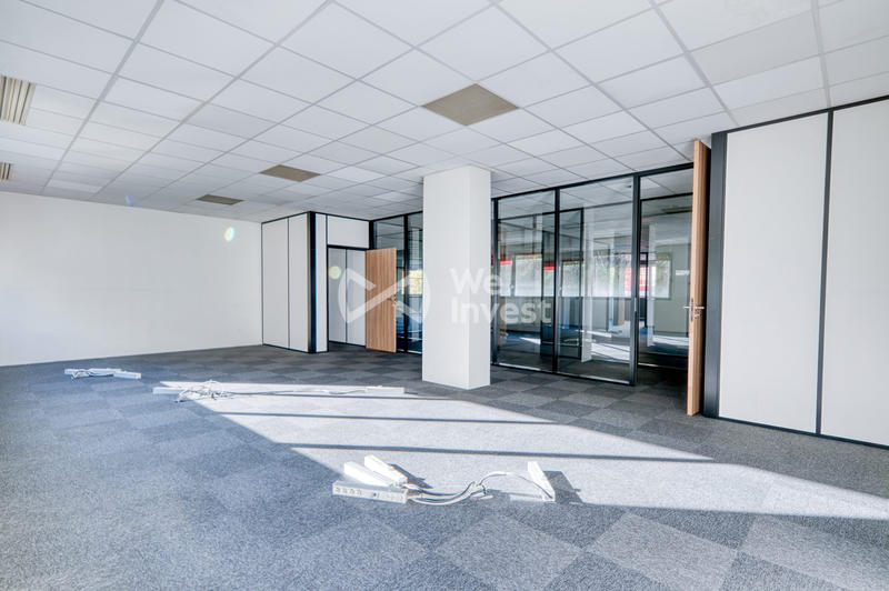 Bureau - 600 m²