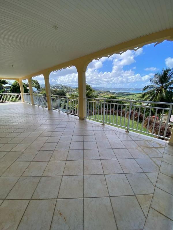 Maison - 115 m² - 4 pièces