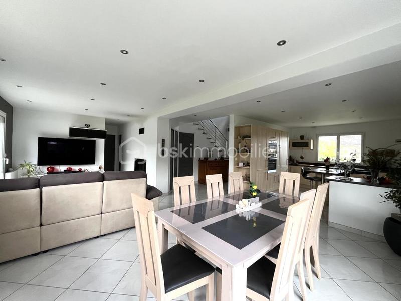 Maison - 166 m² - 7 pièces