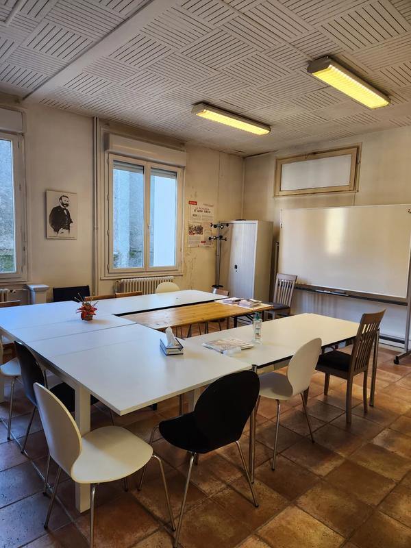 Immeuble - 2 300 m²