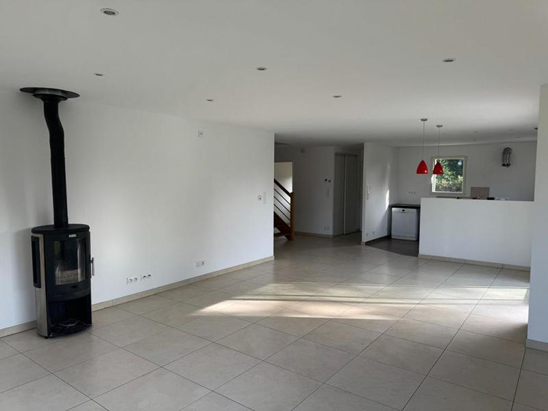 Maison - 180 m² - 7 pièces