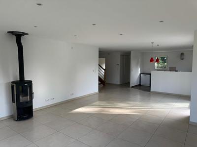 Maison - 180 m² - 7 pièces