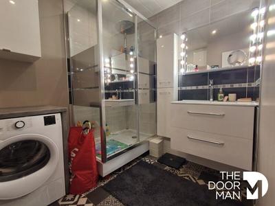 Appartement - 79 m² - 3 pièces