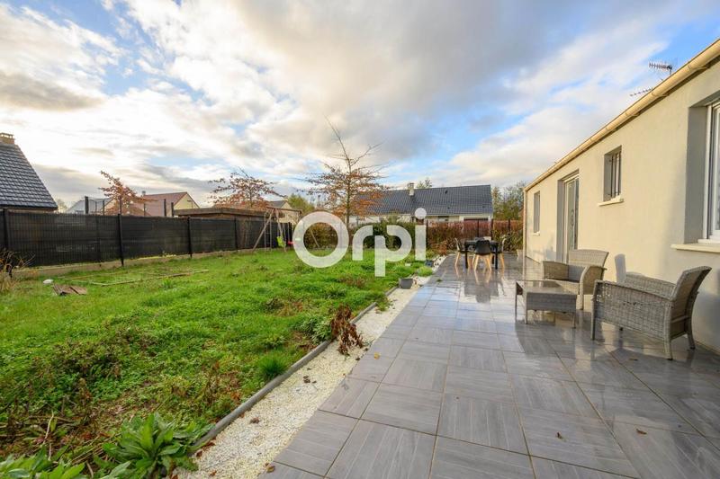 Maison - 94 m² - 5 pièces