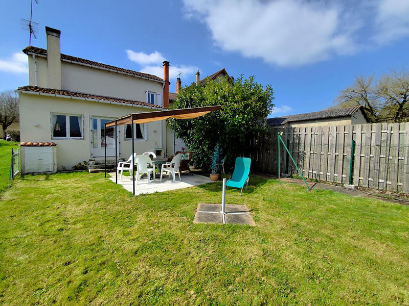 Maison - 111 m² - 4 pièces