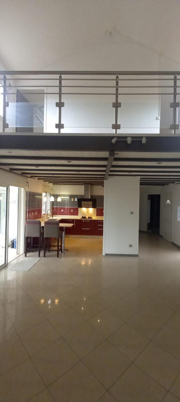 Villa - 181 m² - 4 pièces