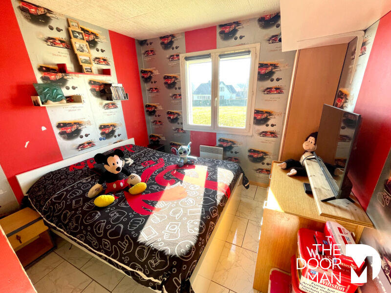 Maison - 93 m² - 4 pièces