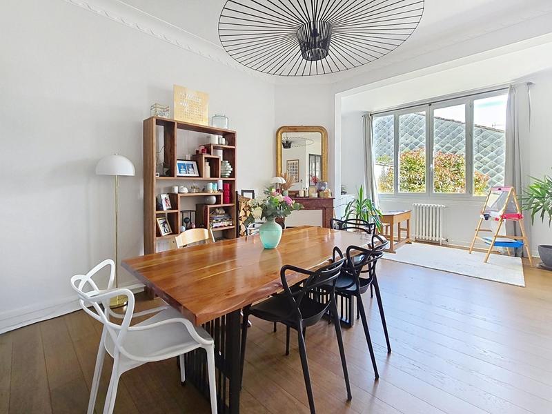 Maison - 141 m² - 7 pièces