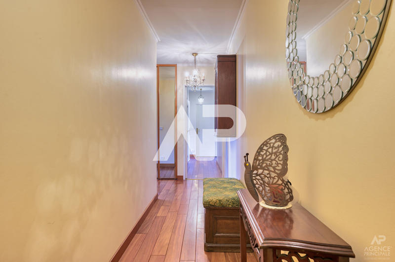 Appartement - 83 m² - 3 pièces