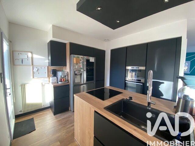 Maison - 96 m² - 5 pièces