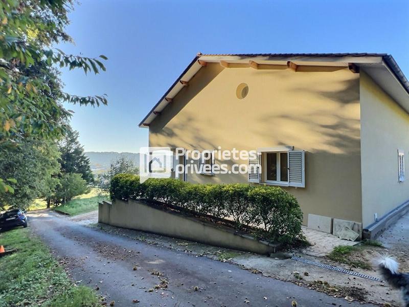 Maison - 308 m² - 9 pièces