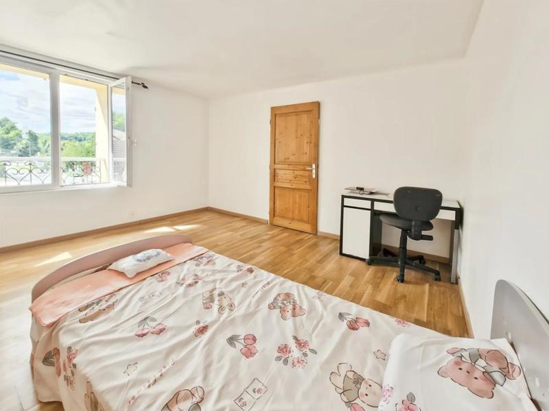 Maison - 110 m² - 4 pièces