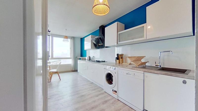 Chambre - 84 m² - 4 pièces