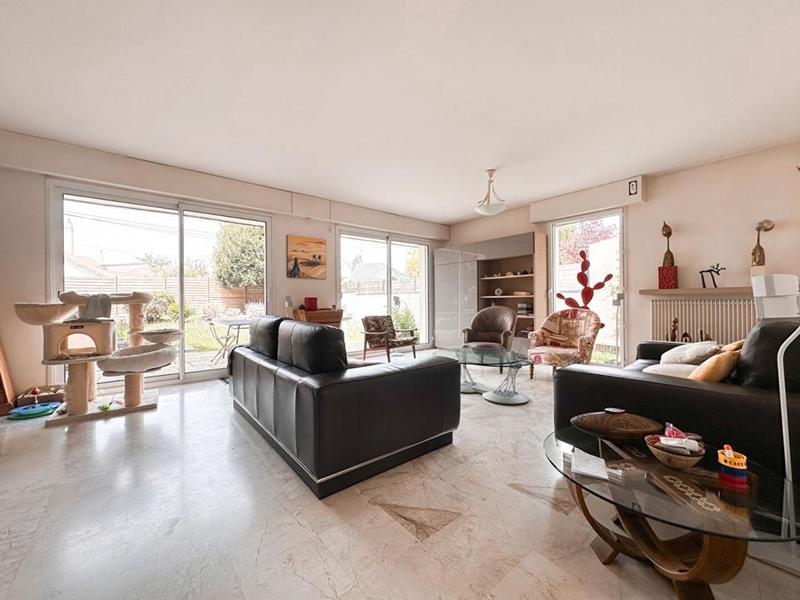 Maison - 175 m² - 8 pièces