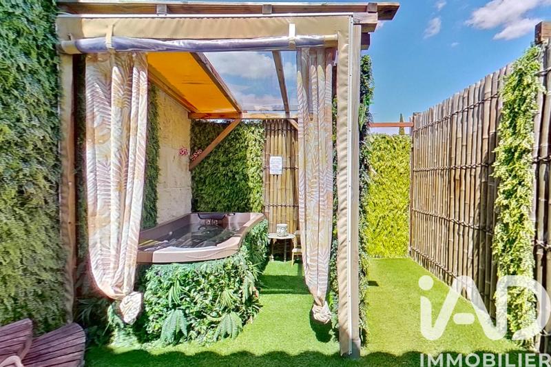 Maison - 240 m² - 8 pièces