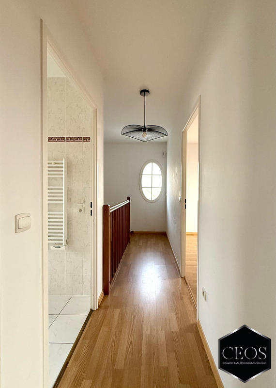 Maison traditionnelle - 88 m² - 5 pièces