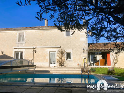 Maison - 353 m² - 9 pièces