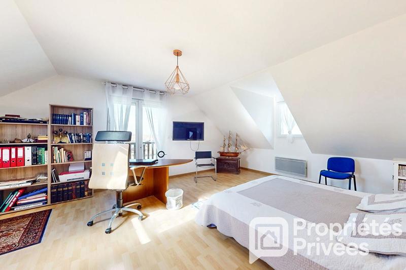 Maison - 150 m² - 8 pièces