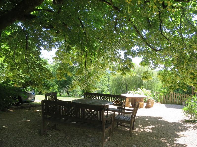 Maison - 485 m² - 7 pièces