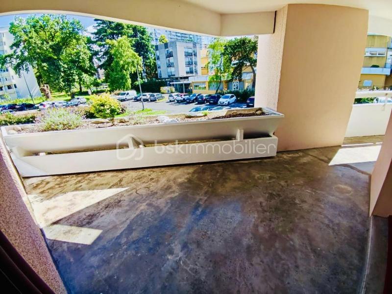 Appartement - 92 m² - 5 pièces