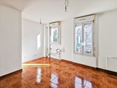 Appartement - 43 m² - 3 pièces