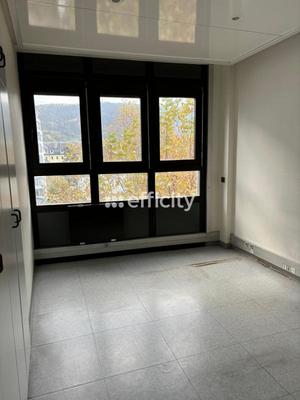 Bureau - 189 m² - 9 pièces