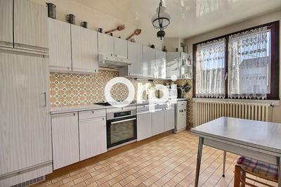 Maison - 93 m² - 4 pièces