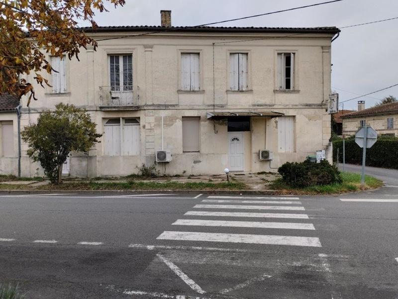 Maison - 450 m² - 10 pièces