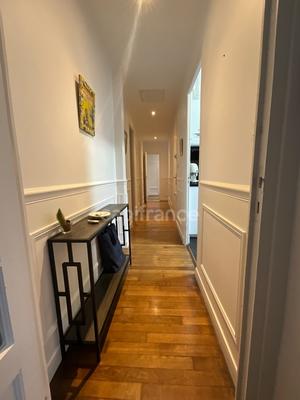 Appartement bourgeois - 83 m² - 4 pièces