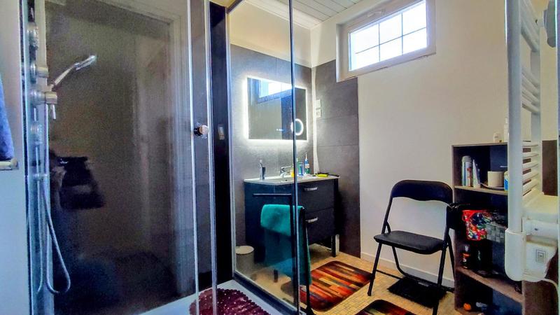 Maison - 110 m² - 8 pièces