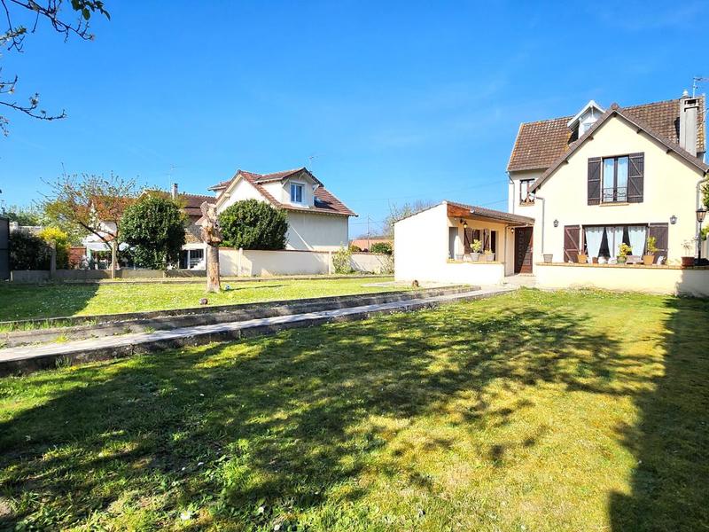 Maison - 145 m² - 6 pièces
