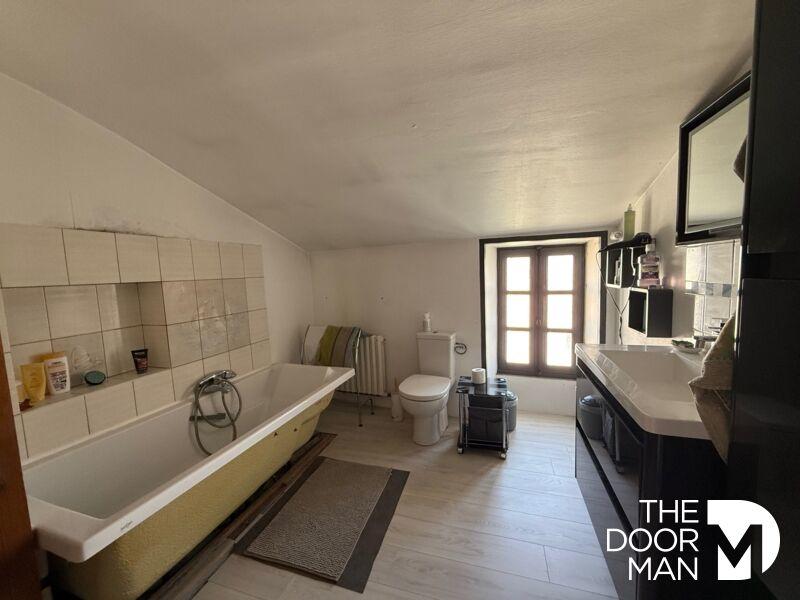 Maison - 160 m² - 5 pièces