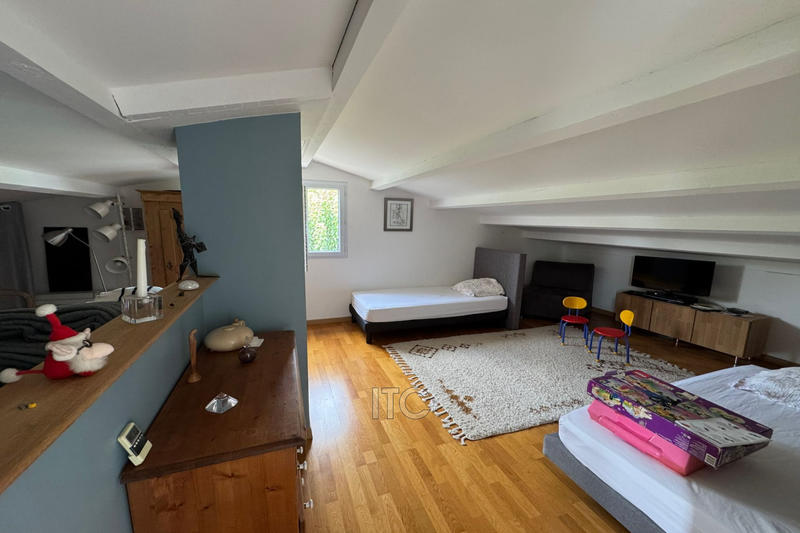 Villa - 152 m² - 6 pièces