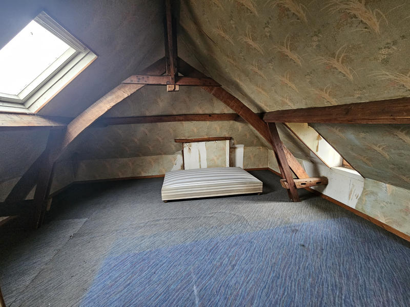 Maison - 95 m² - 5 pièces