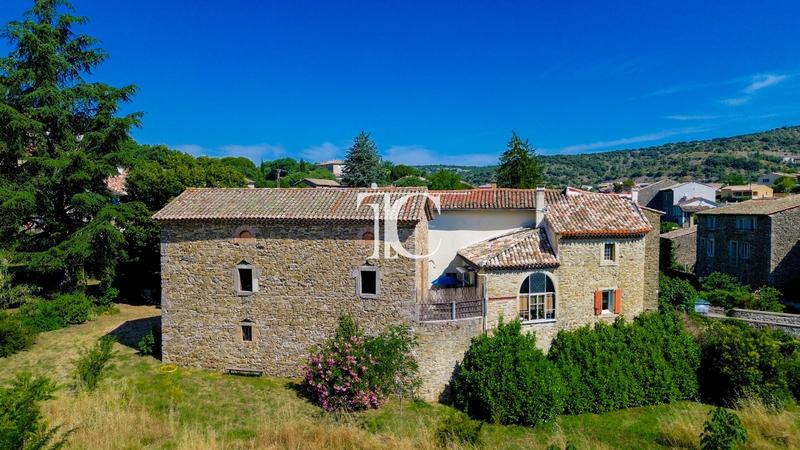 Maison - 119 m² - 11 pièces