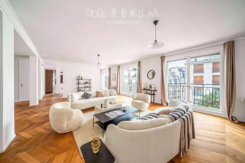 Appartement - 245 m² - 6 pièces