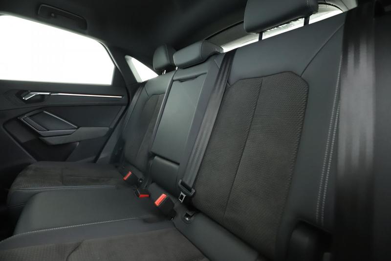Audi Q3 Sportback 45 TFSIe s line s tronic 245 ch