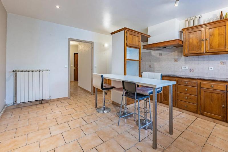 Maison - 216 m² - 6 pièces