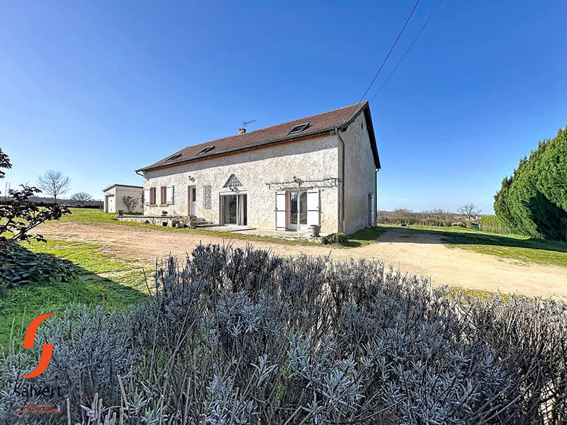 Maison - 201 m² - 6 pièces