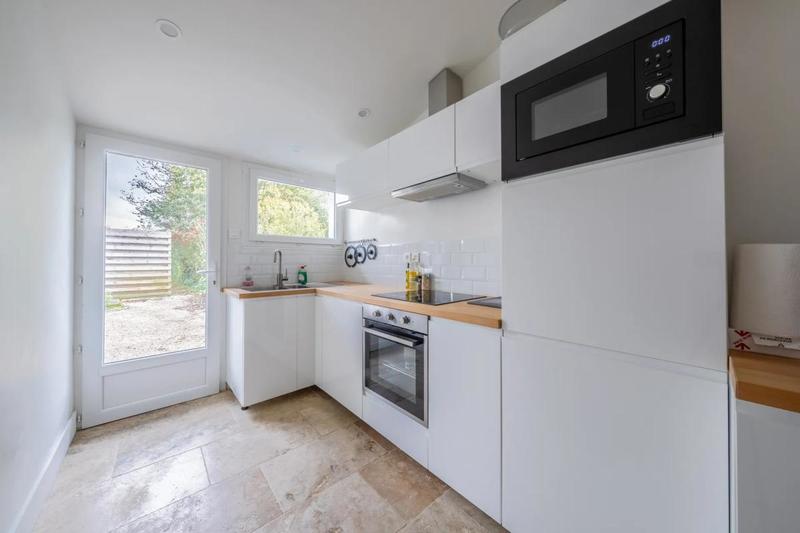 Maison - 90 m² - 5 pièces