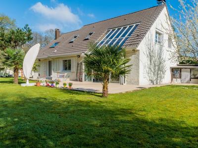 Maison - 209 m² - 6 pièces