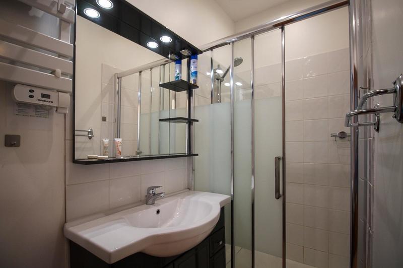 Immeuble - 79 m² - 3 pièces