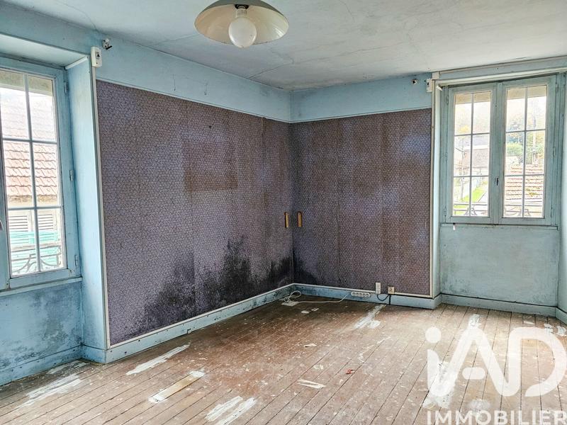 Maison - 300 m² - 7 pièces