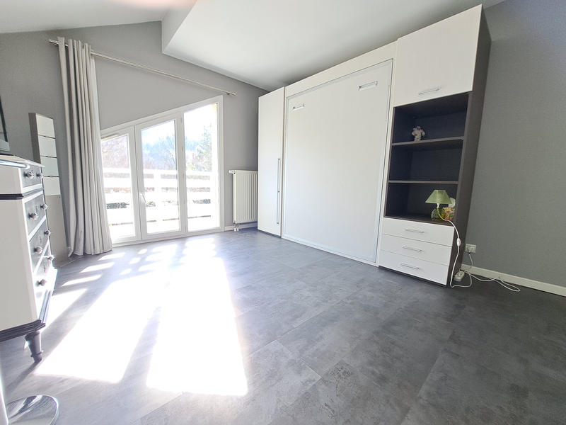 Appartement - 203 m² - 6 pièces
