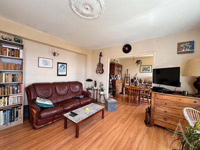 Appartement - 83 m² - 5 pièces