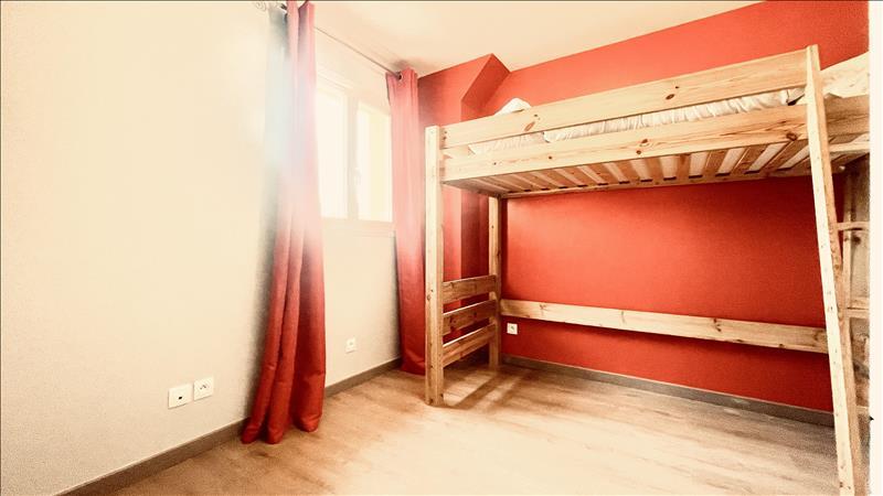 Maison - 94 m² - 4 pièces