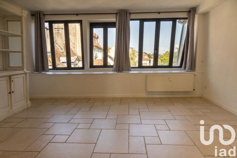 Appartement - 90 m² - 3 pièces