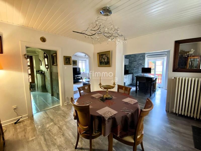 Maison - 161 m² - 7 pièces