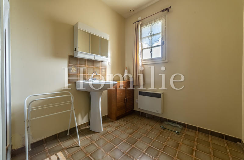 Maison - 199 m² - 9 pièces